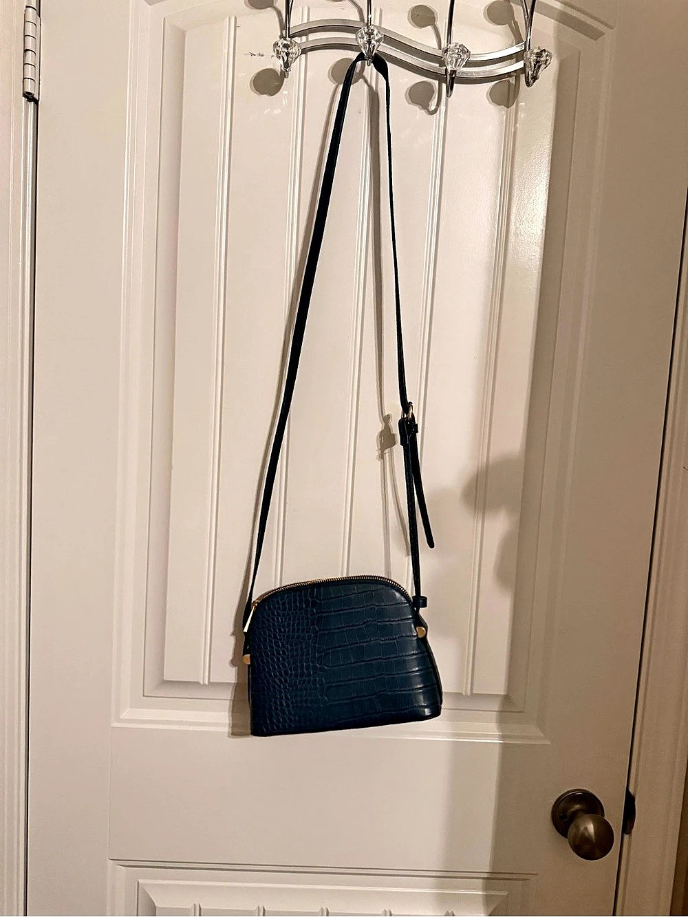 Dark green textured Crossbody Bag Like New